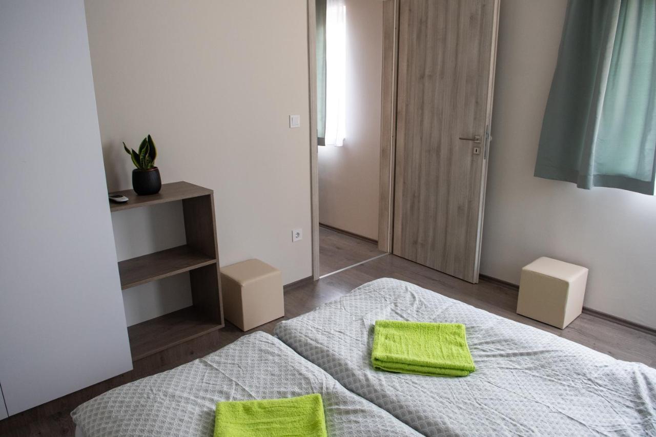 Tempo Apartman Siofok Exterior photo