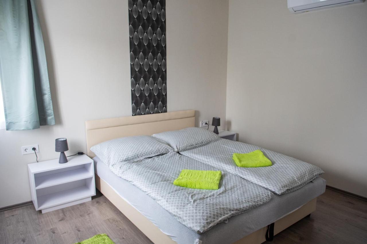 Tempo Apartman Siofok Exterior photo